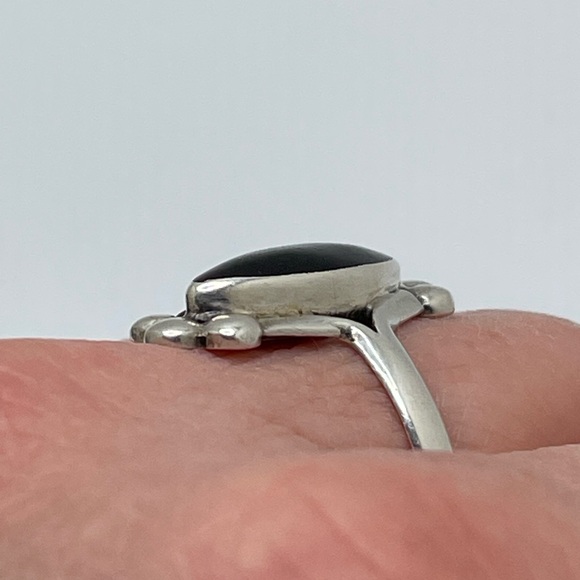 Sterling & Onyx Ring! - Picture 3 of 4